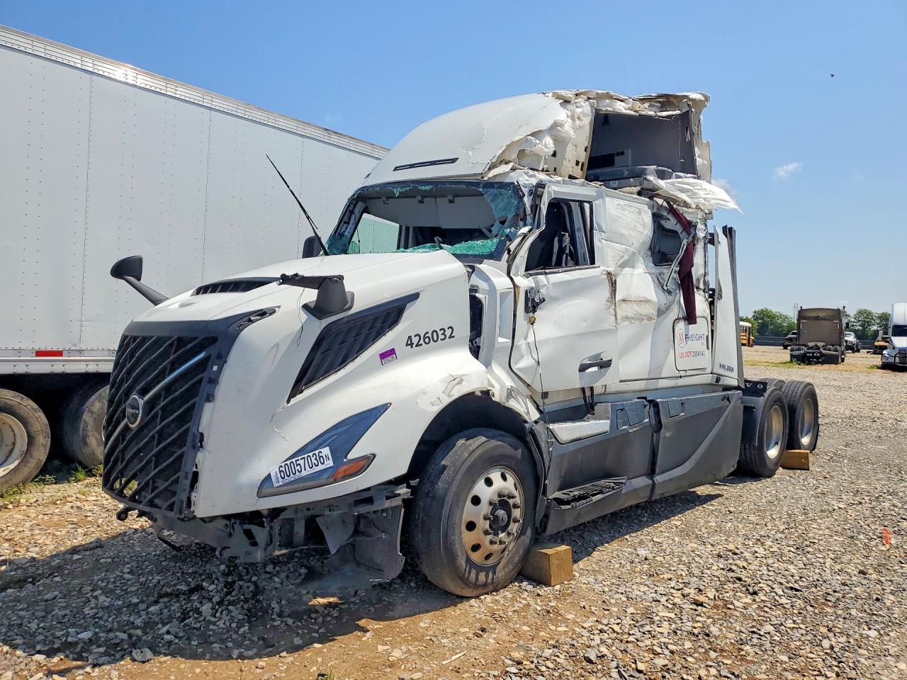 2026 VOLVO VNL