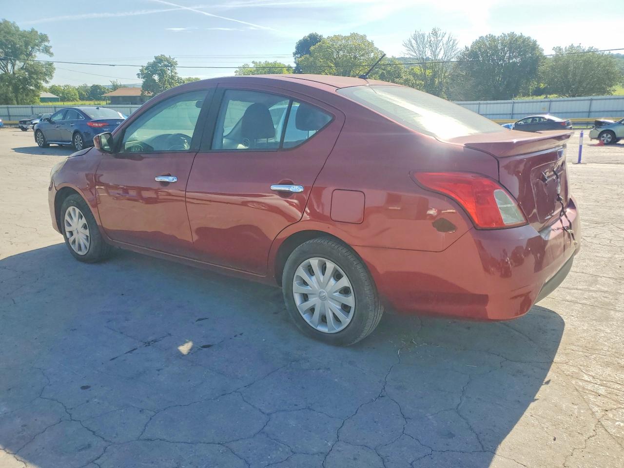 2019 NISSAN VERSA SV — снимка 2