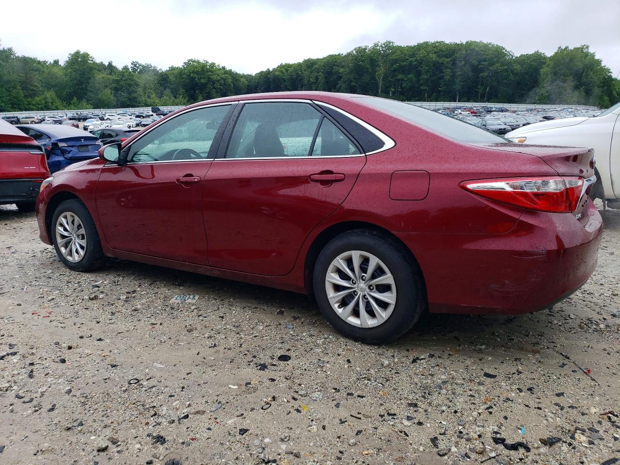 2017 TOYOTA CAMRY LE — снимка 2