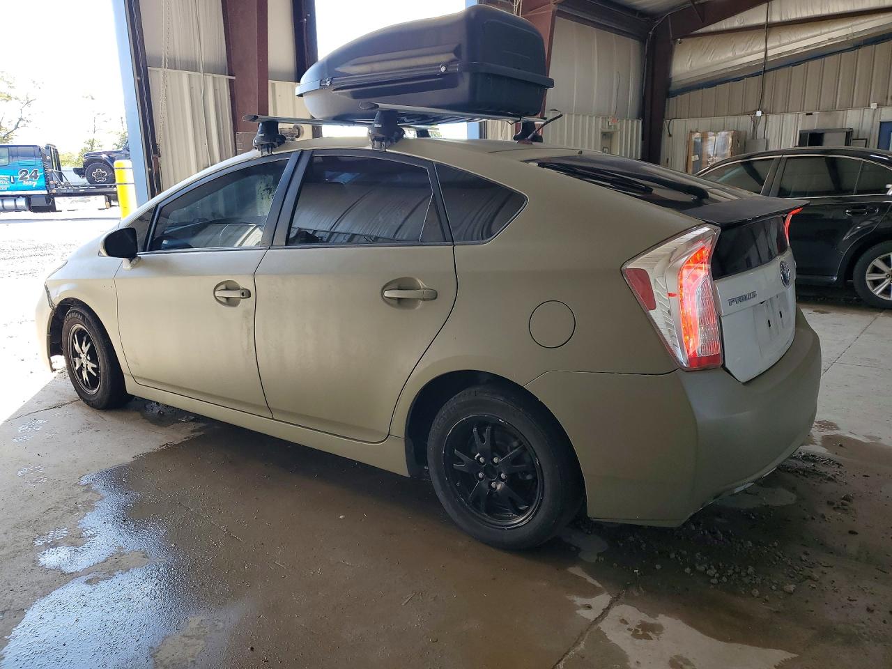 2015 TOYOTA PRIUS TWO — снимка 2