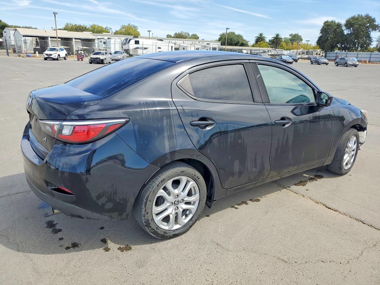 2017 TOYOTA YARIS IA BASE — снимка 3