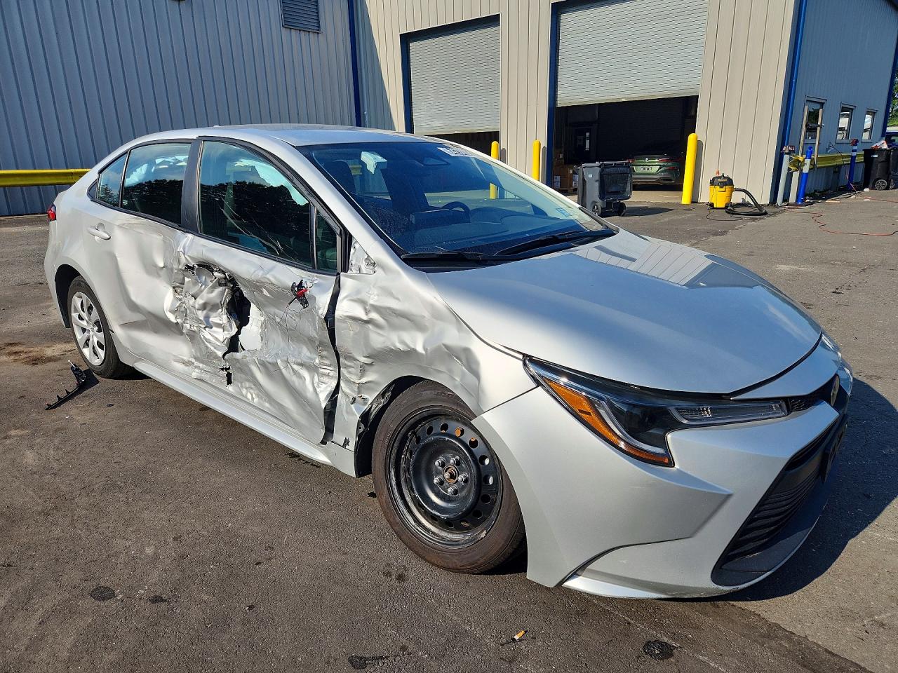 2025 TOYOTA COROLLA LE — снимка 4