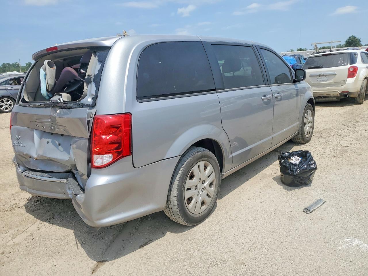 2018 DODGE GRAND CARAVAN SE — снимка 3