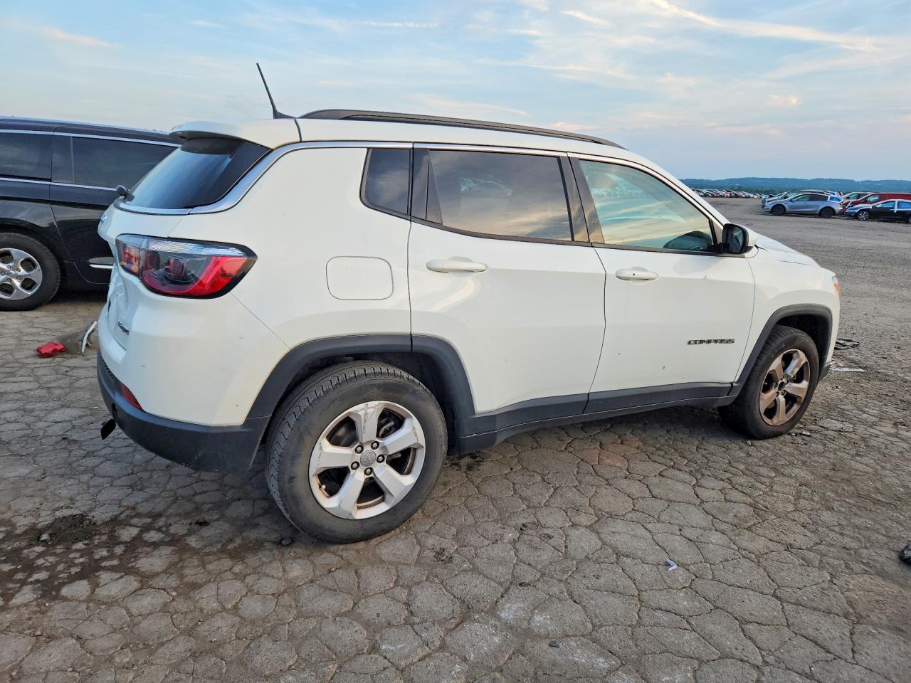 2021 JEEP COMPASS LATITUDE — снимка 3