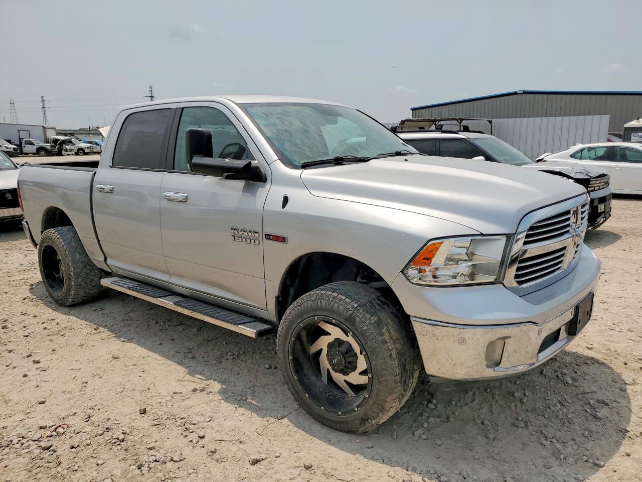 2017 RAM 1500 SLT — снимка 4