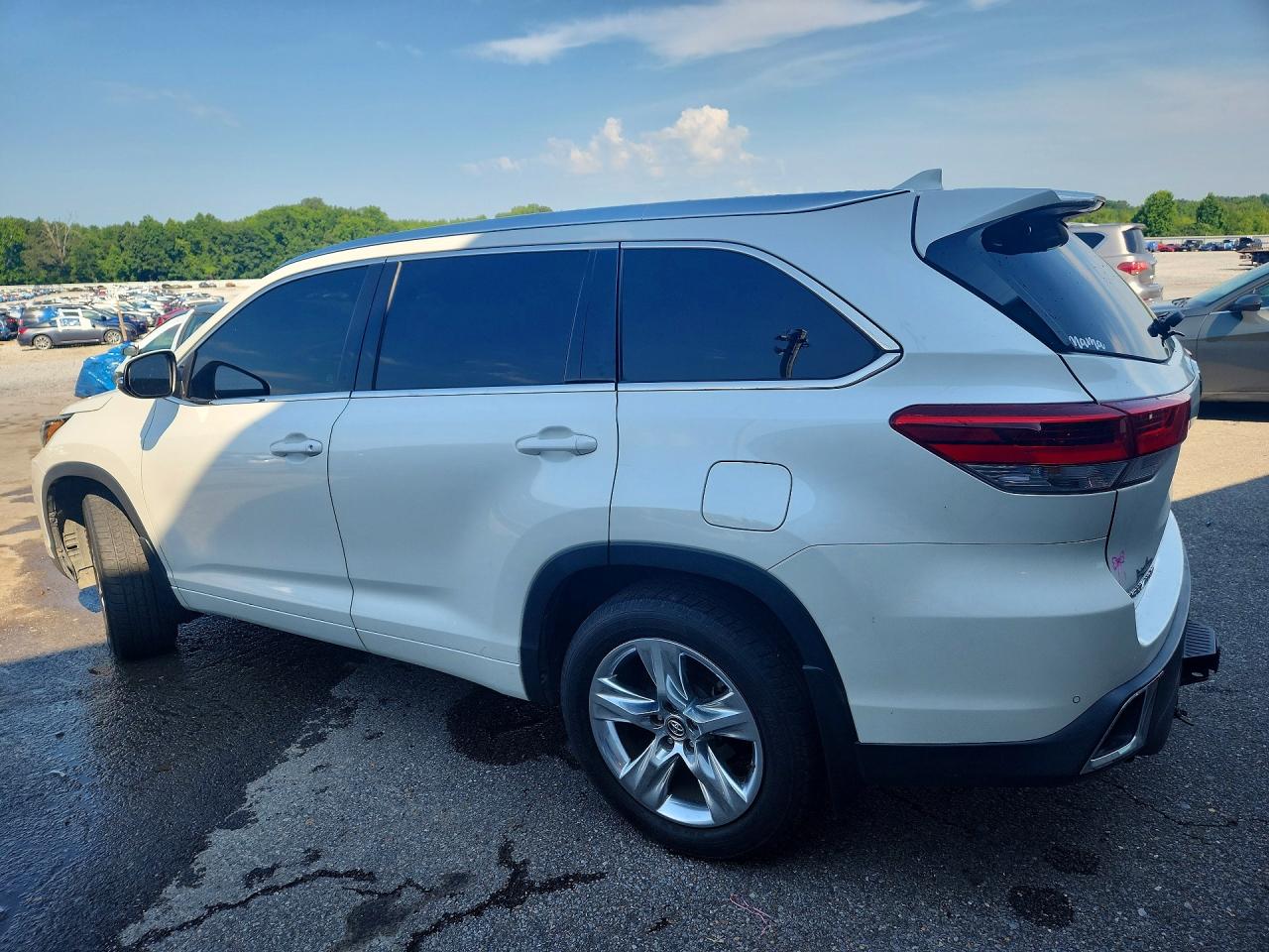 2018 TOYOTA HIGHLANDER LIMITED — снимка 2