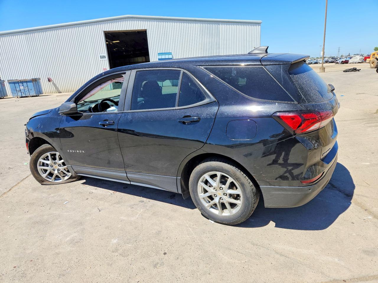 2022 CHEVROLET EQUINOX LS — снимка 2