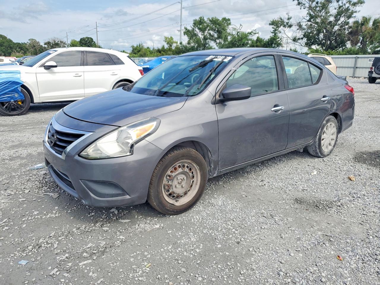 2019 NISSAN VERSA SV