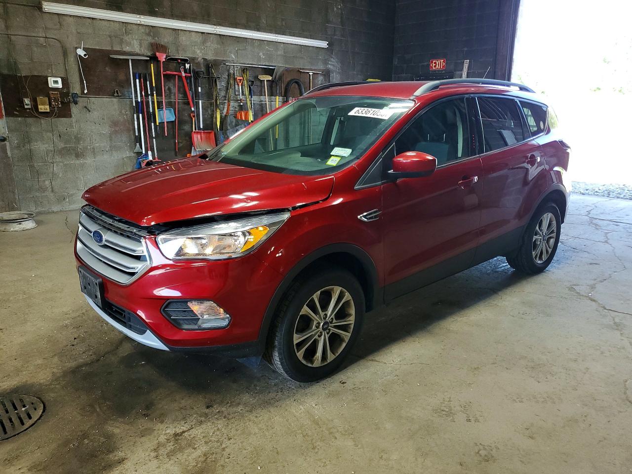2018 FORD ESCAPE SE