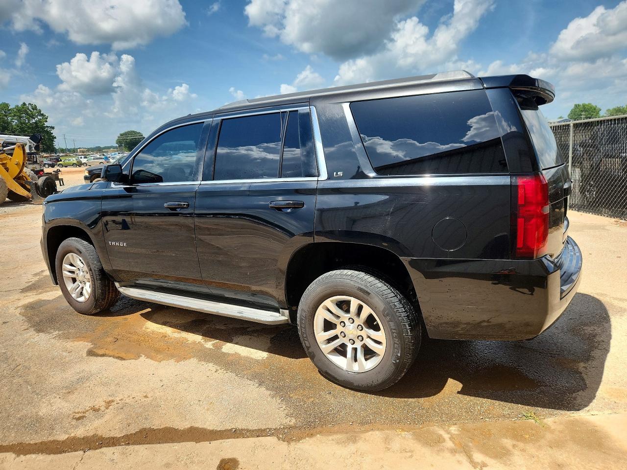 2015 CHEVROLET TAHOE K1500 LS — снимка 2