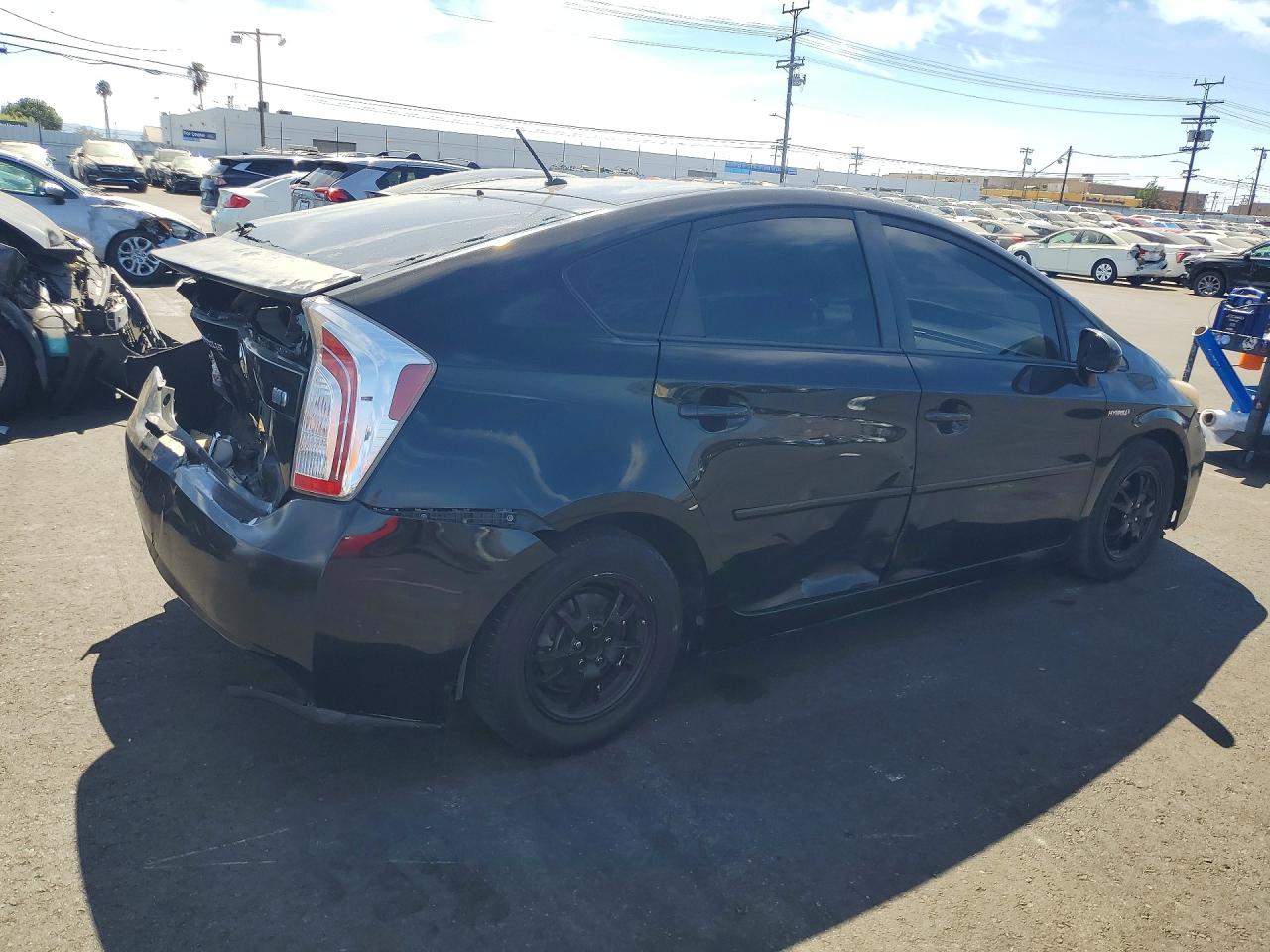 2015 TOYOTA PRIUS TWO — снимка 3