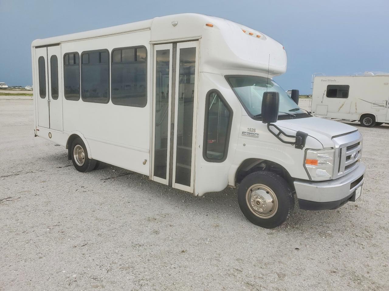2021 FORD ECONOLINE E350 SUPER DUTY CUTAWAY VAN — снимка 4