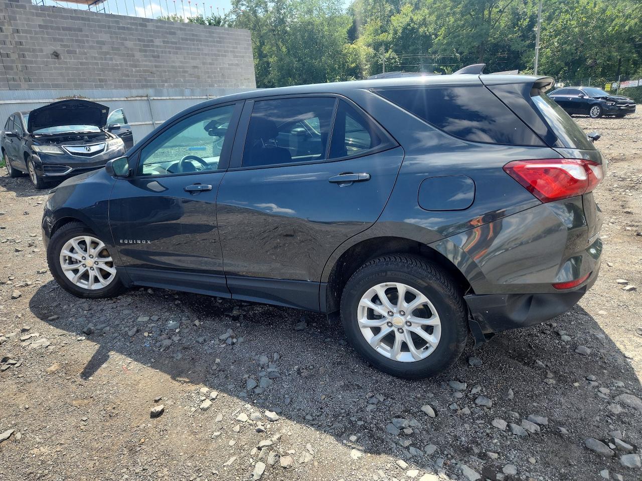 2020 CHEVROLET EQUINOX LS — снимка 2