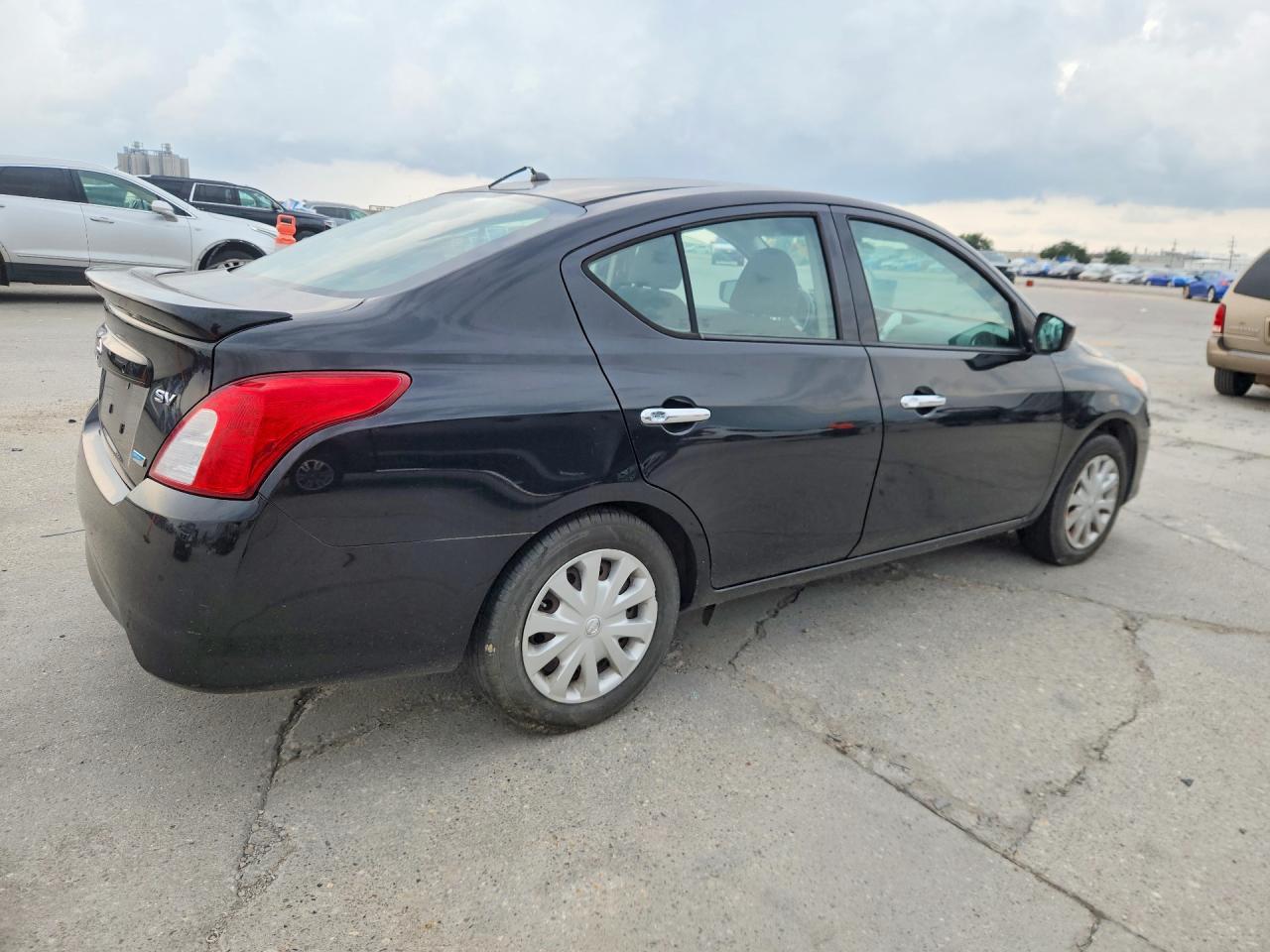2016 NISSAN VERSA 1.6 SV — снимка 3