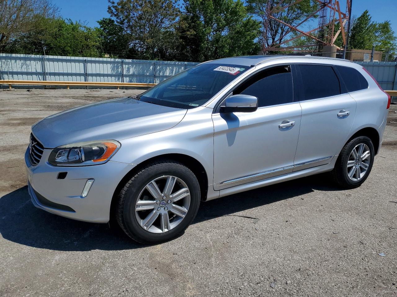 2016 VOLVO XC60 T6 PLATINUM