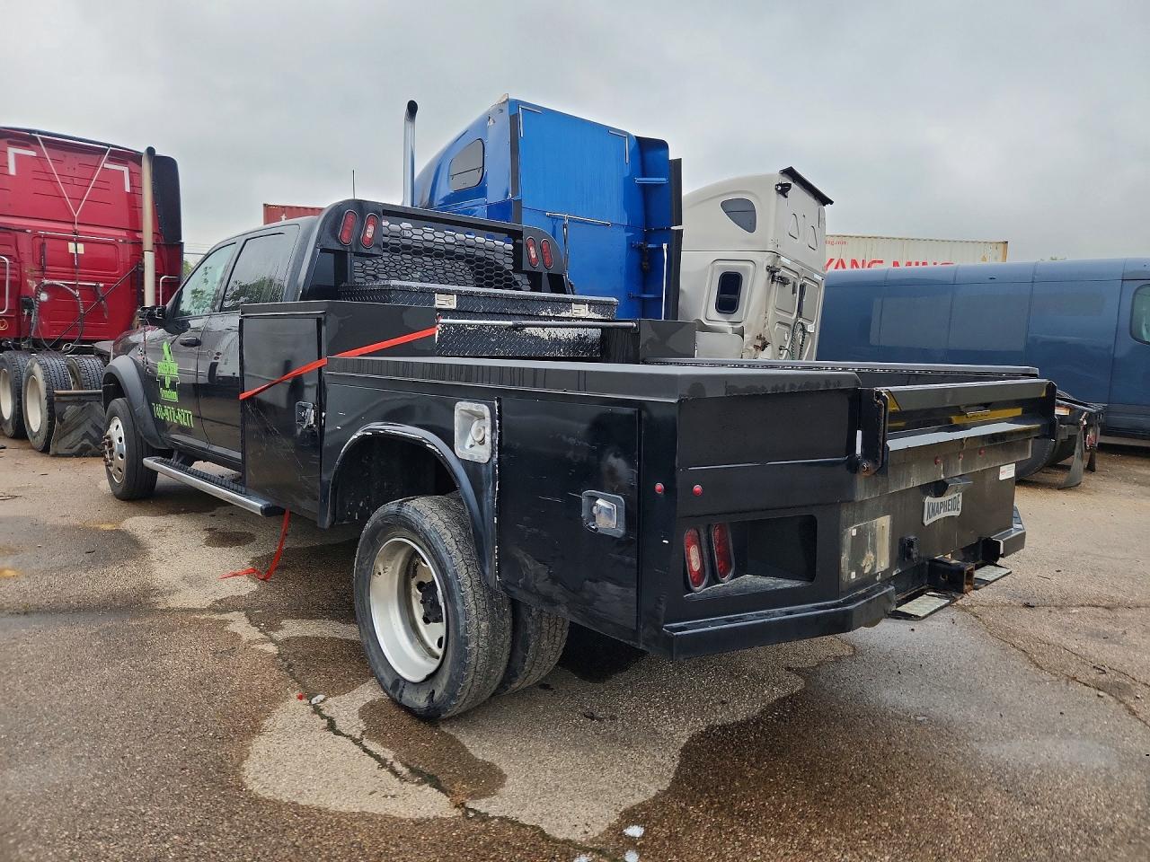 2024 RAM 5500 — photo 2
