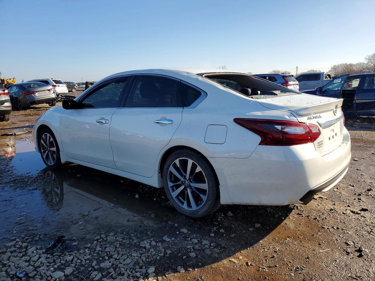 2017 NISSAN ALTIMA 2.5 SR — снимка 2