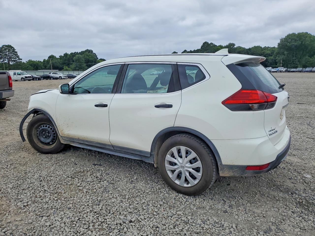 2017 NISSAN ROGUE S — снимка 2