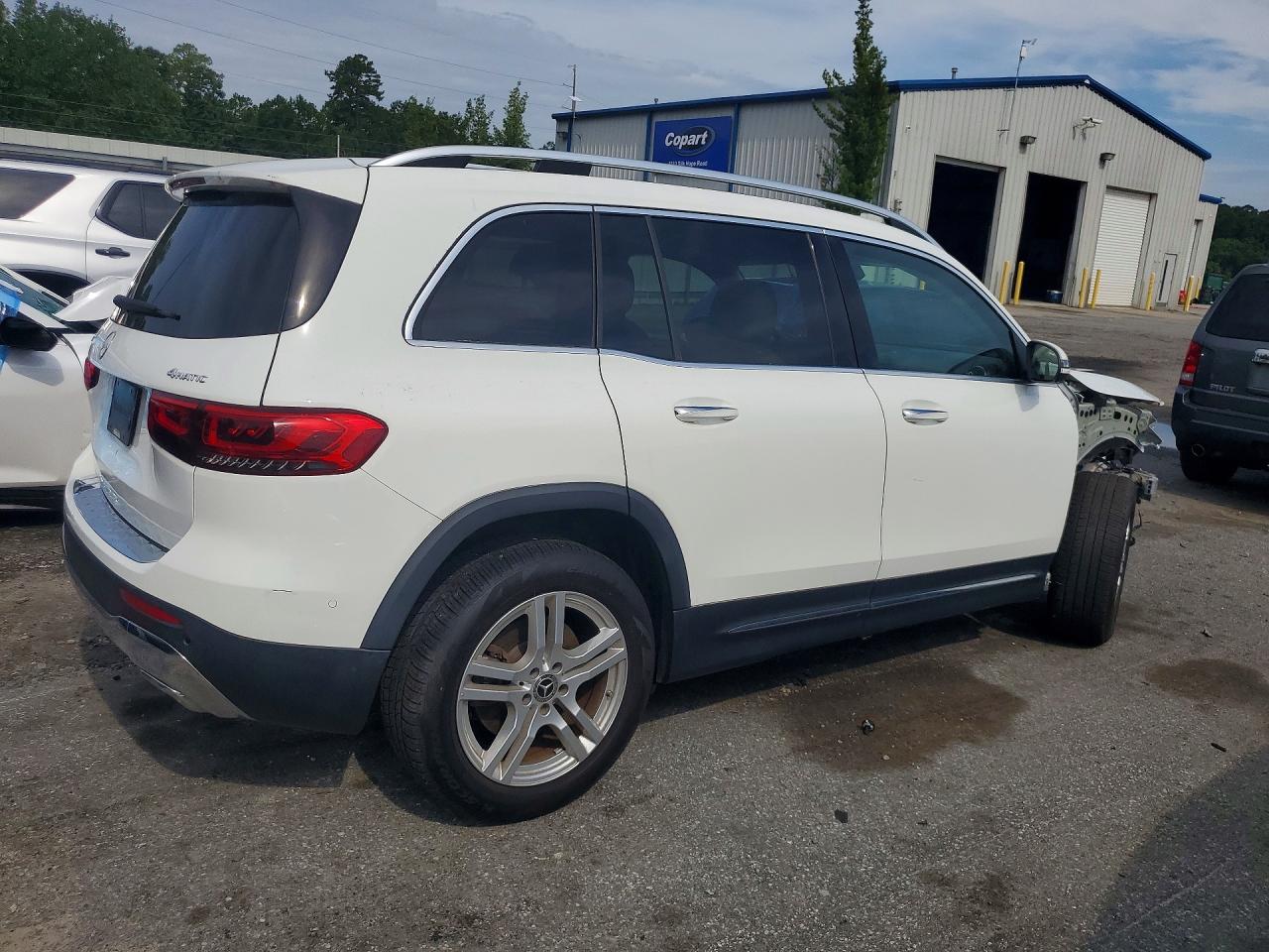 2023 MERCEDES-BENZ GLB 250 4MATIC — снимка 3