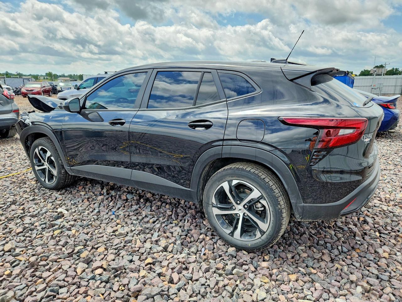 2025 CHEVROLET TRAX 1RS — снимка 2