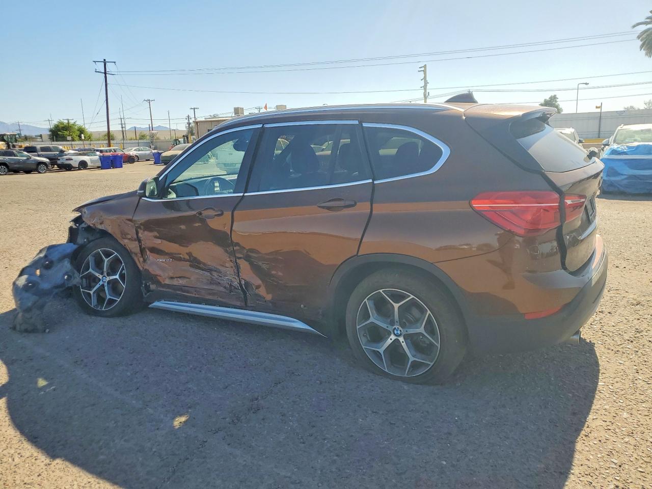 2017 BMW X1 XDRIVE28I — снимка 2