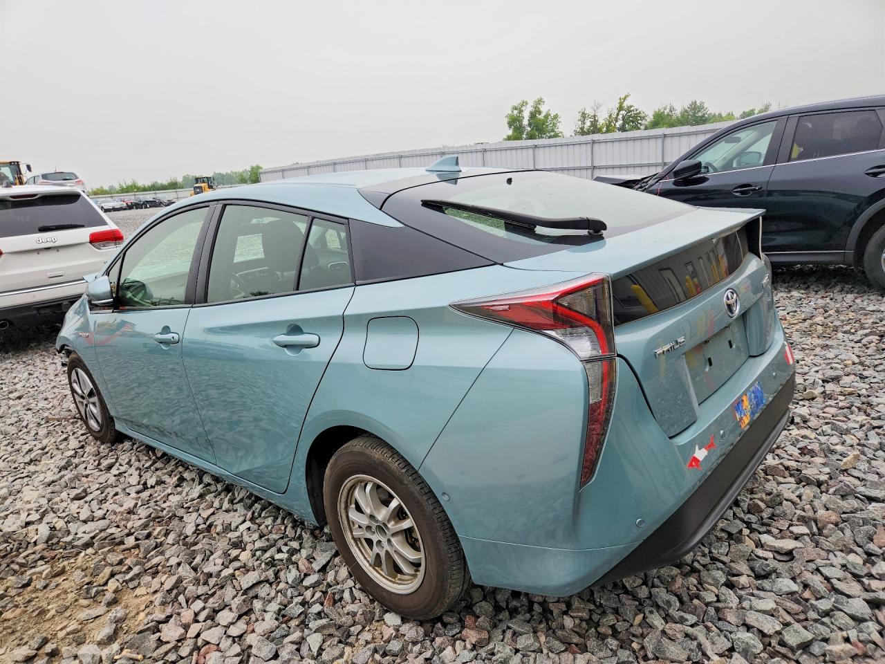 2018 TOYOTA PRIUS THREE — снимка 2