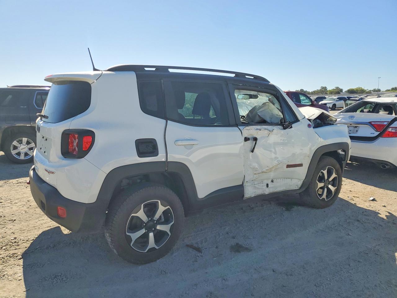 2020 JEEP RENEGADE TRAILHAWK — снимка 3