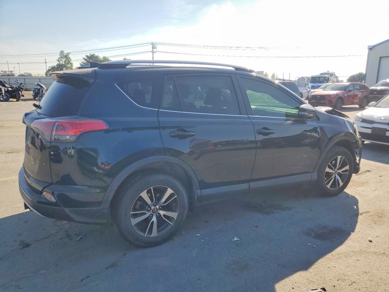 2017 TOYOTA RAV4 — снимка 3