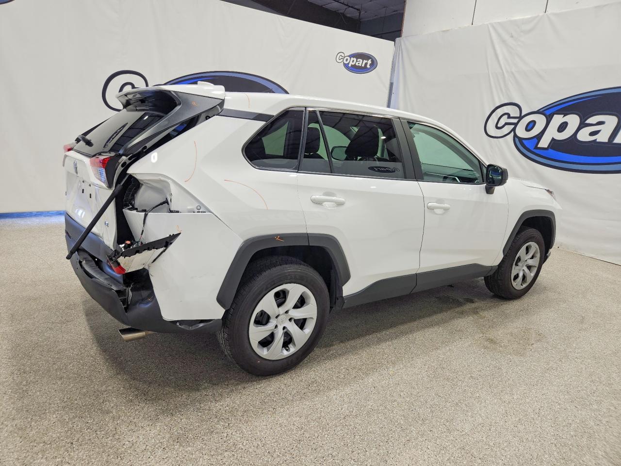 2025 TOYOTA RAV4 LE — снимка 3