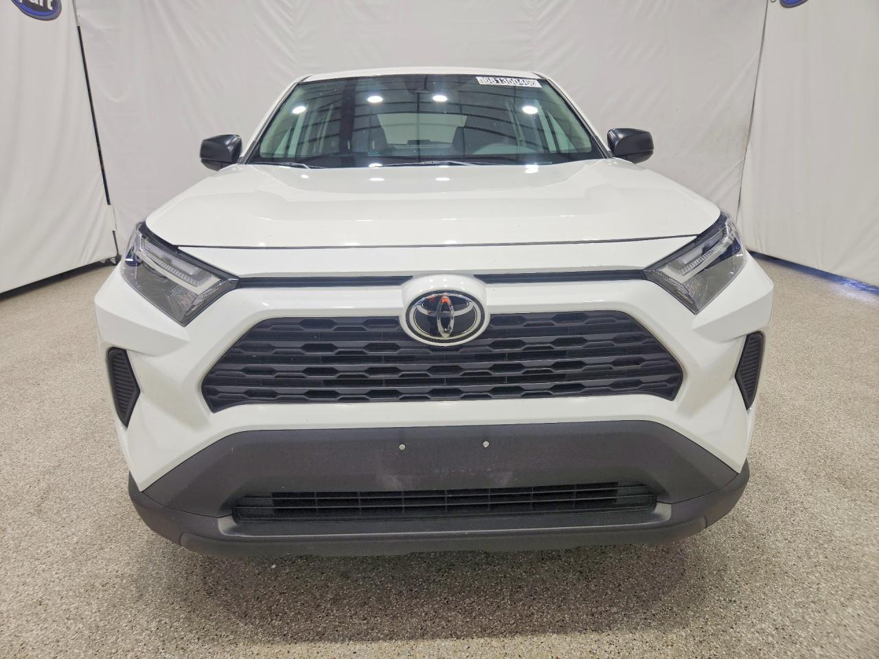 2025 TOYOTA RAV4 LE — снимка 5