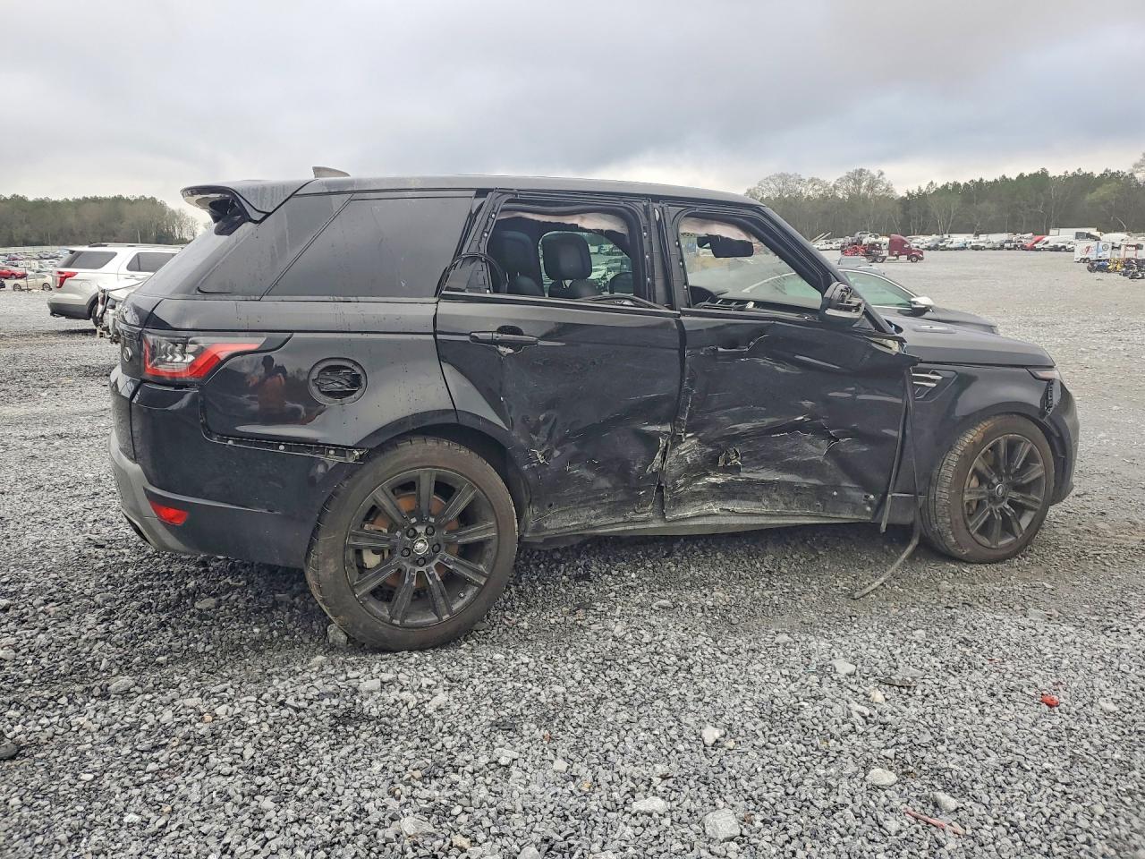 2021 LAND ROVER RANGE ROVER SPORT SE — снимка 3