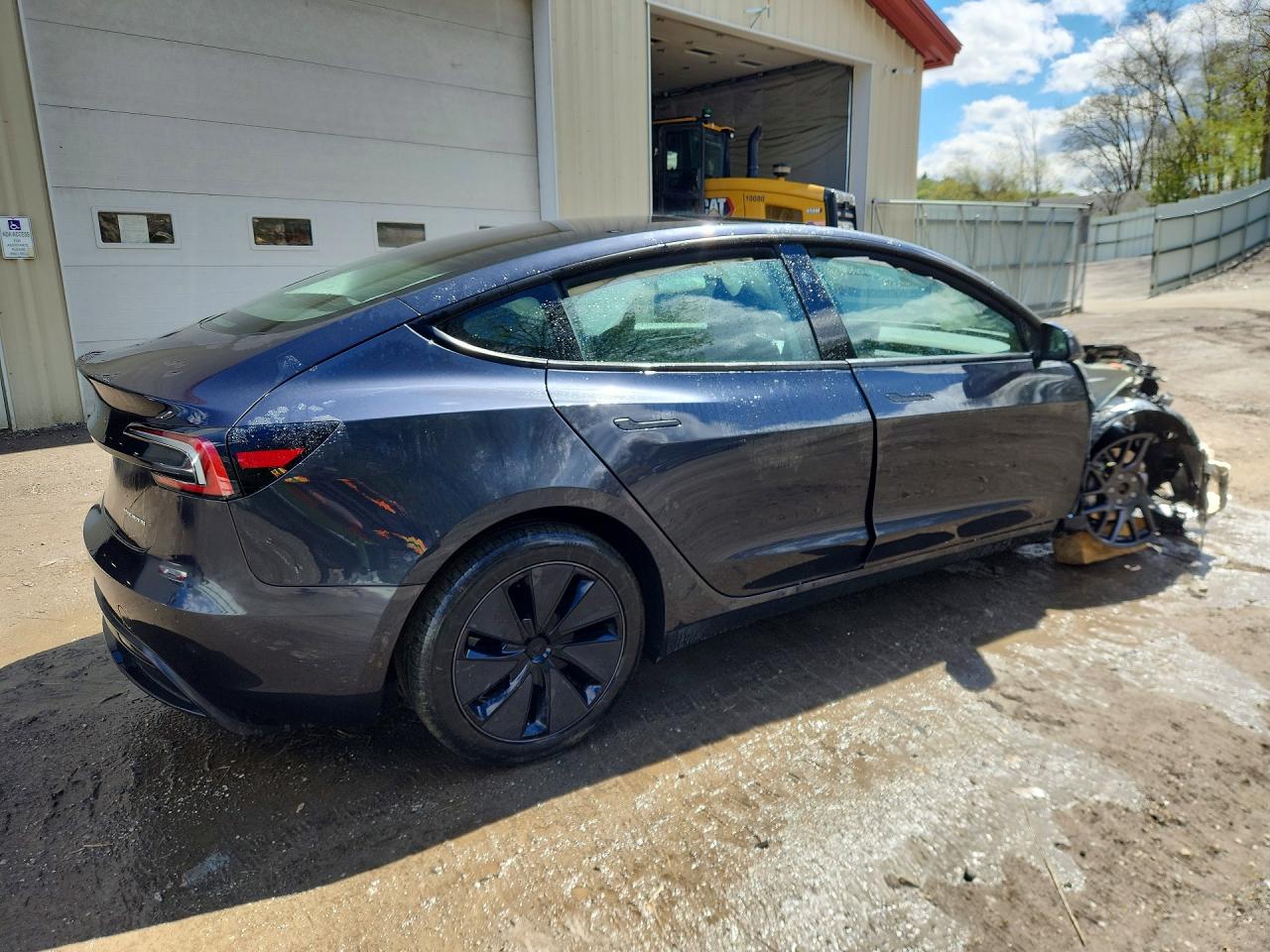 2025 TESLA MODEL 3 — снимка 3