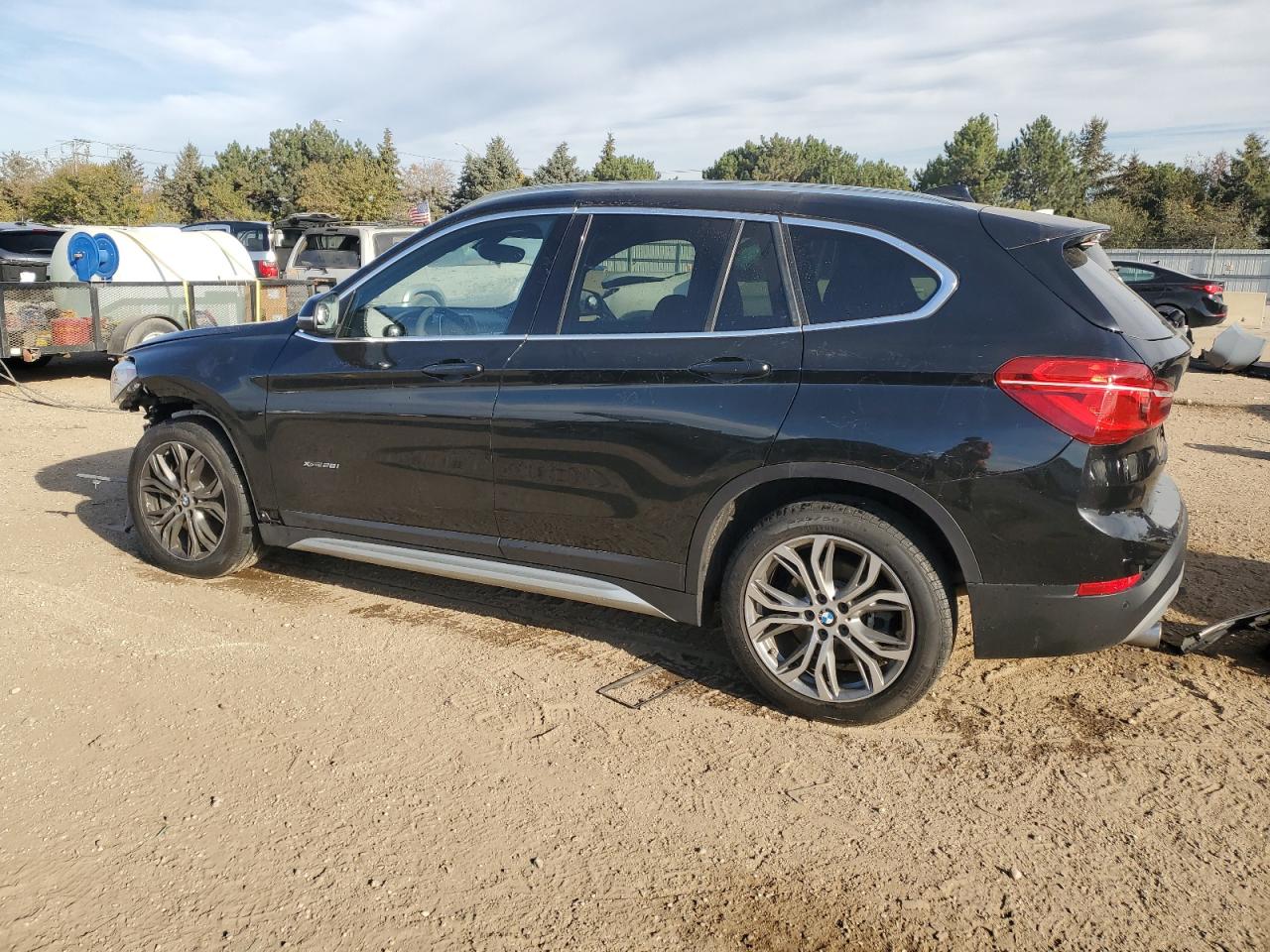 2017 BMW X1 XDRIVE28I — снимка 2