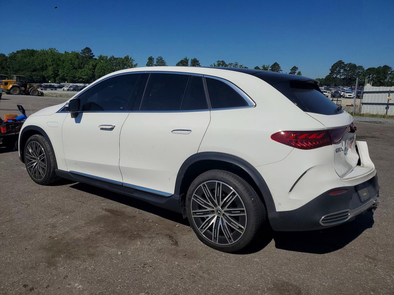 2023 MERCEDES-BENZ EQE SUV 500 4MATIC — снимка 2