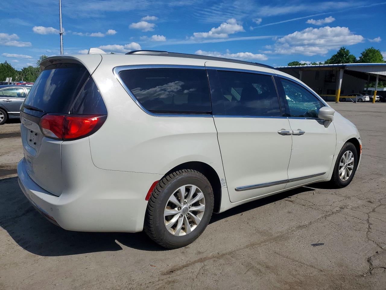 2017 CHRYSLER PACIFICA TOURING L — снимка 3