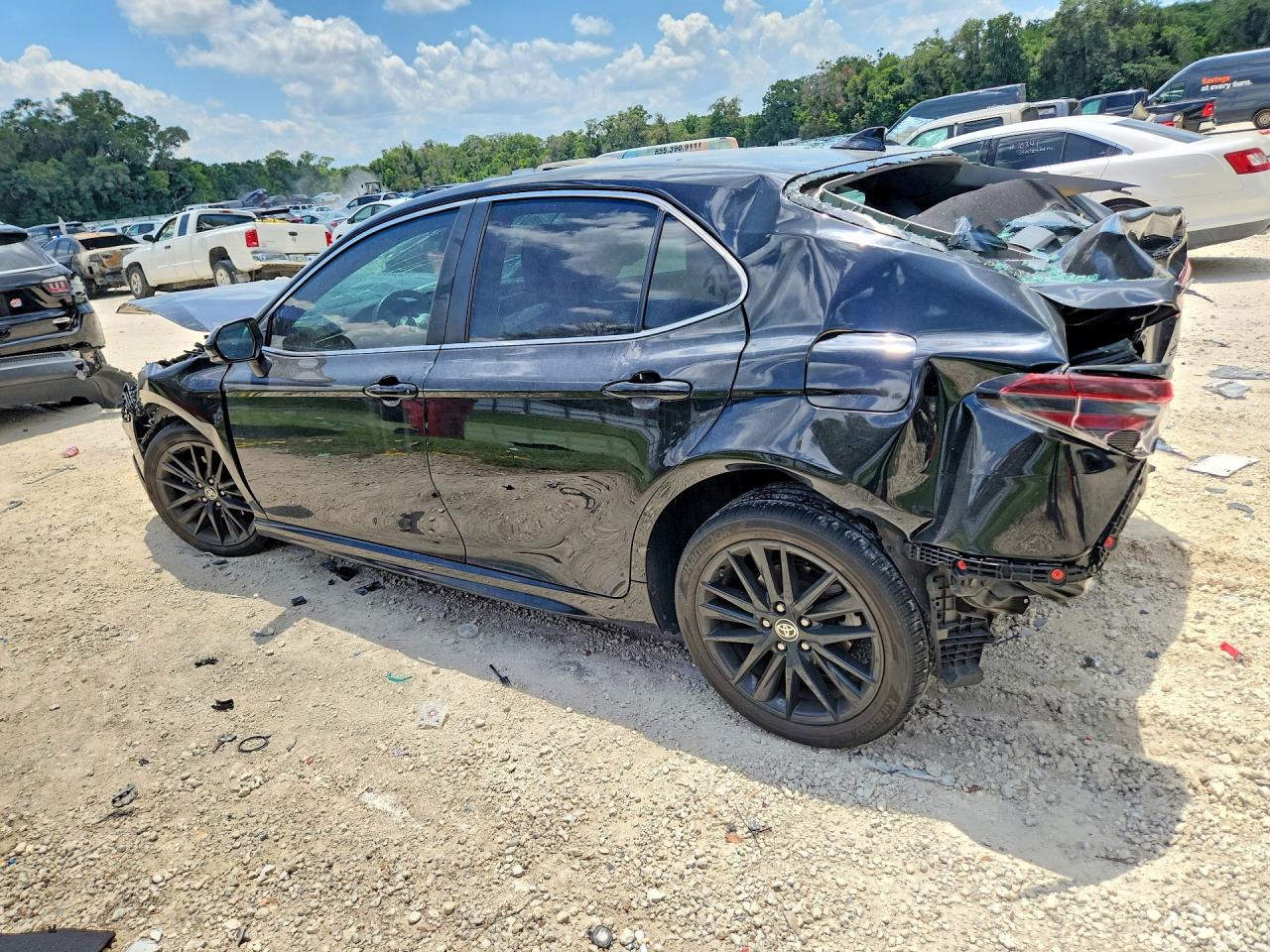 2023 TOYOTA CAMRY SE — снимка 2