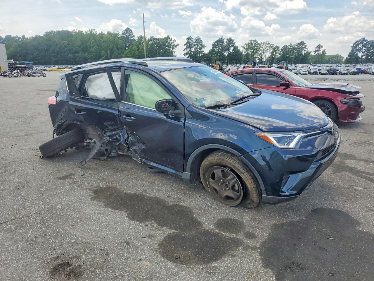 2017 TOYOTA RAV4 LE — снимка 4