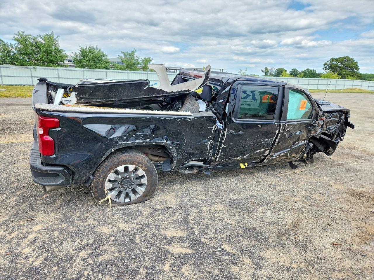 2025 CHEVROLET SILVERADO K2500 CUSTOM — снимка 3