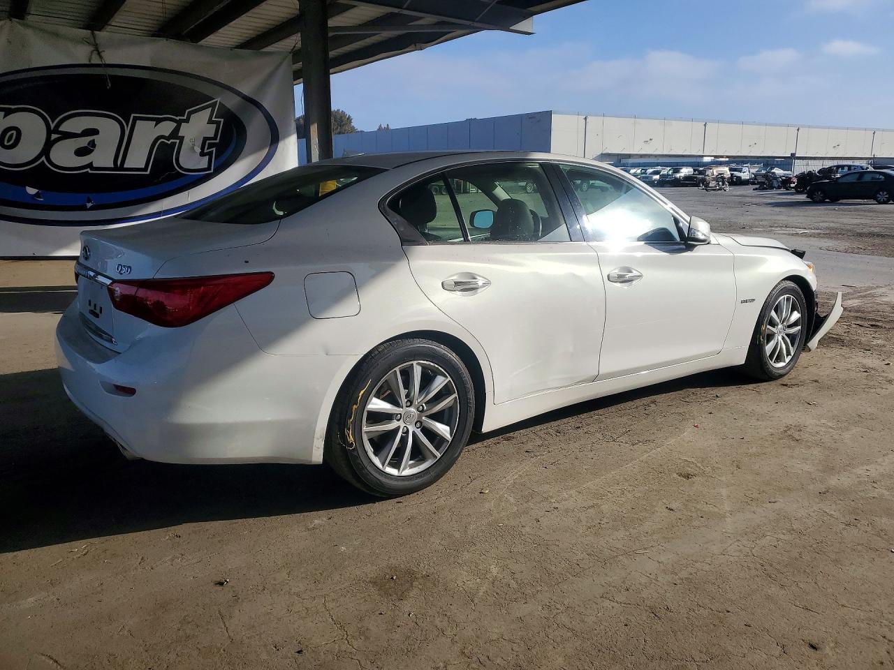2015 INFINITI Q50 HYBRID PREMIUM — снимка 3