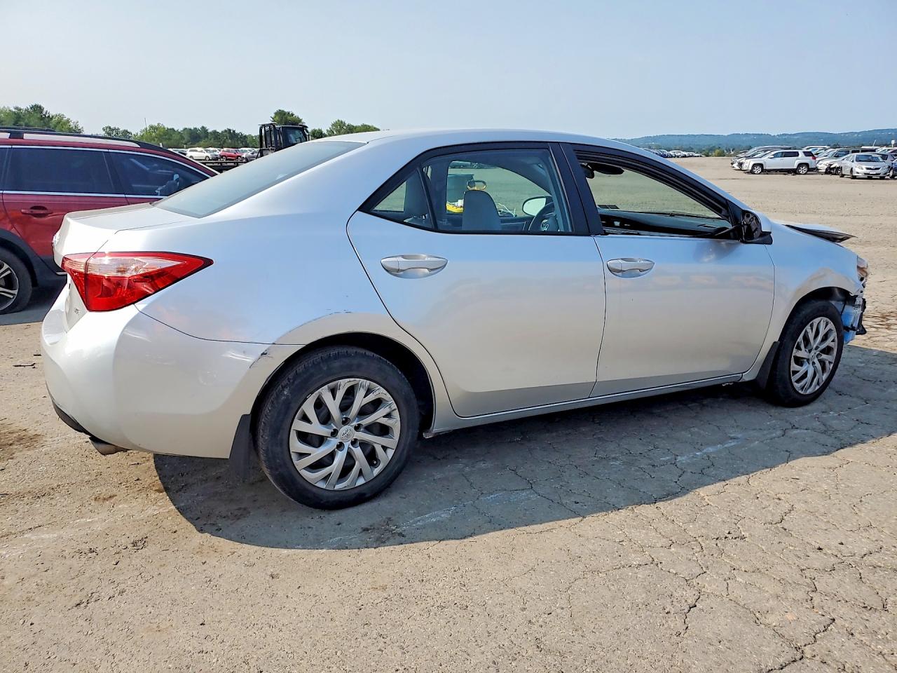 2018 TOYOTA COROLLA LE — снимка 3