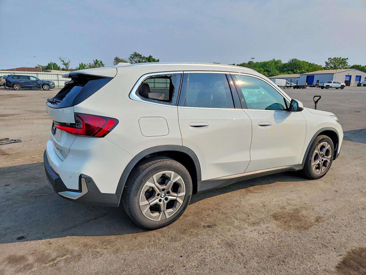 2023 BMW X1 XDRIVE28I — снимка 3