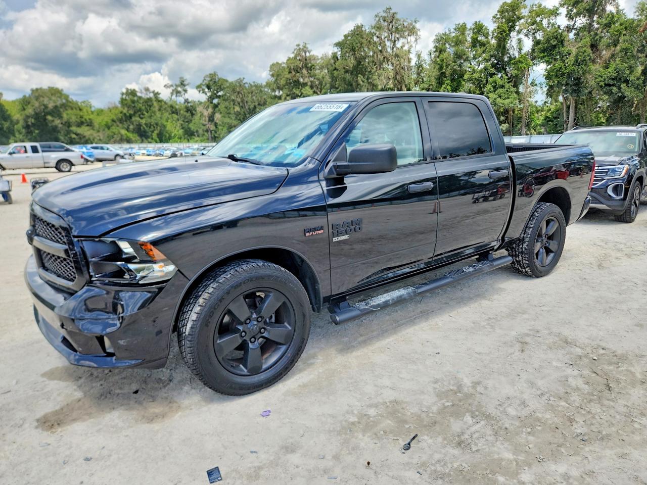 2019 RAM 1500 CLASSIC TRADESMAN