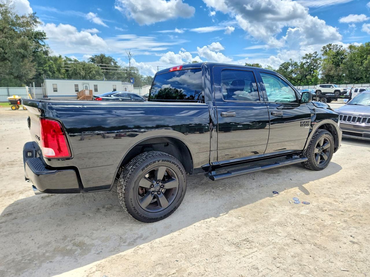 2019 RAM 1500 CLASSIC TRADESMAN — снимка 3