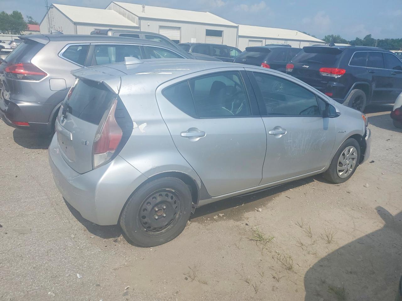 2015 TOYOTA PRIUS C ONE — снимка 3