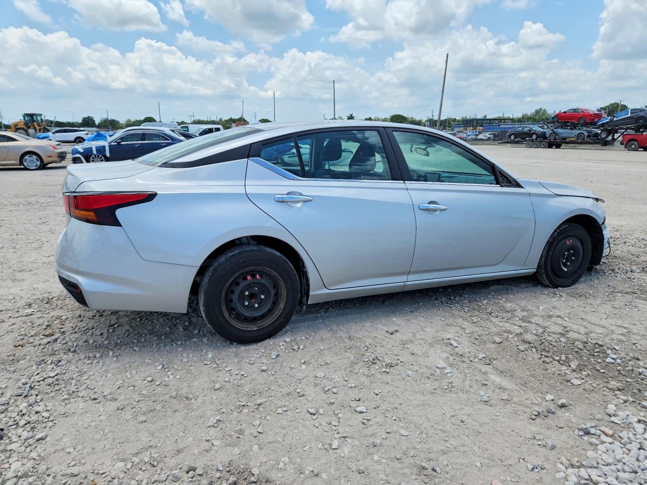 2025 NISSAN ALTIMA SV — снимка 3