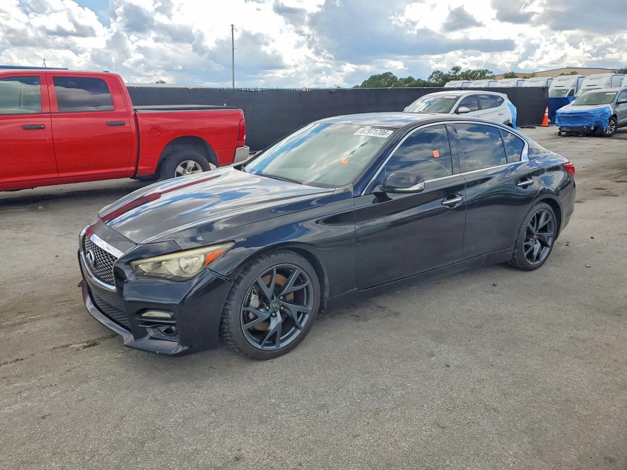 2015 INFINITI Q50 SPORT