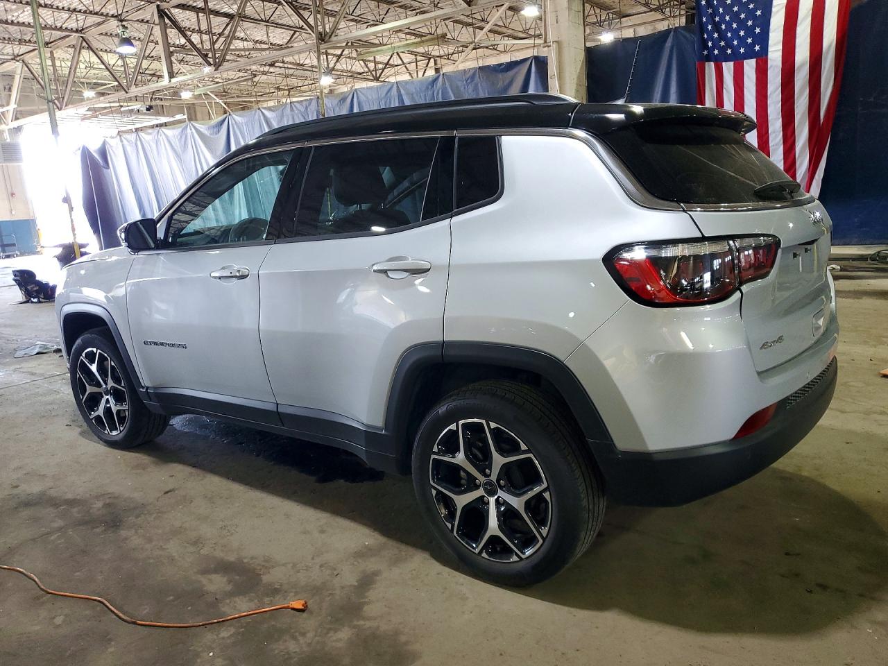 2025 JEEP COMPASS LIMITED — снимка 2