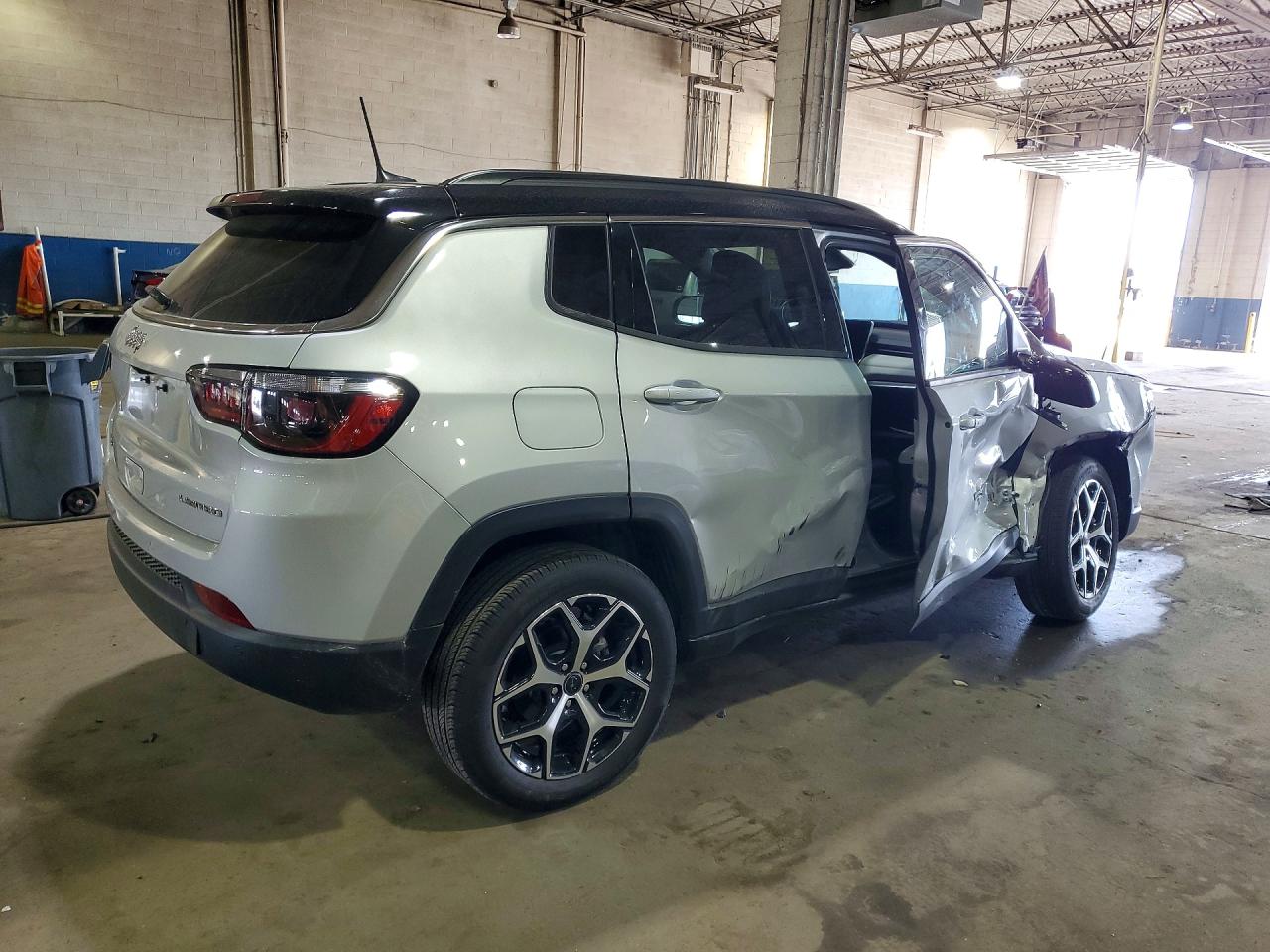 2025 JEEP COMPASS LIMITED — снимка 3