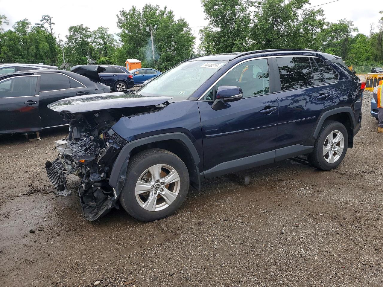 2021 TOYOTA RAV4 XLE