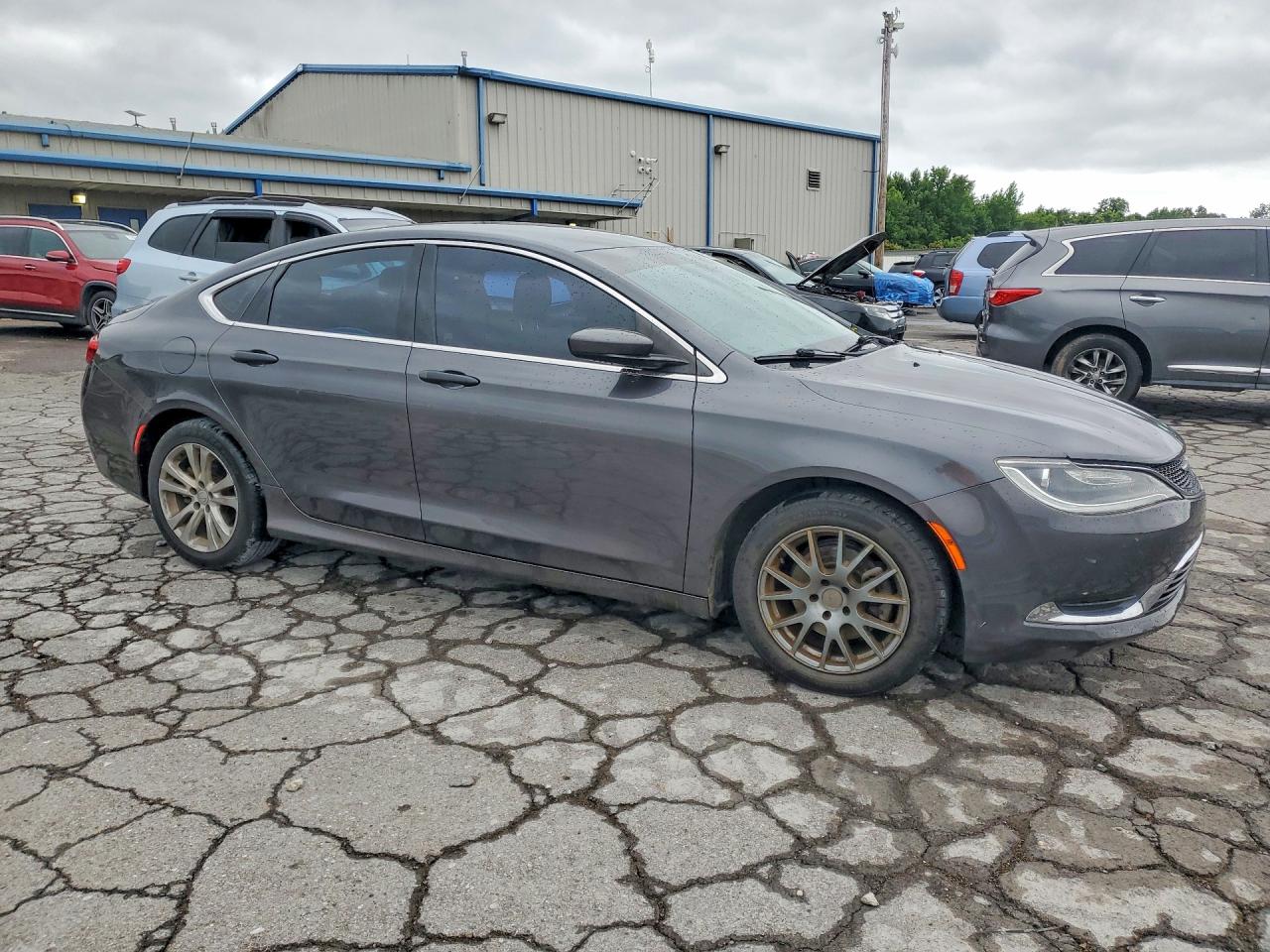 2016 CHRYSLER 200 LIMITED — снимка 4